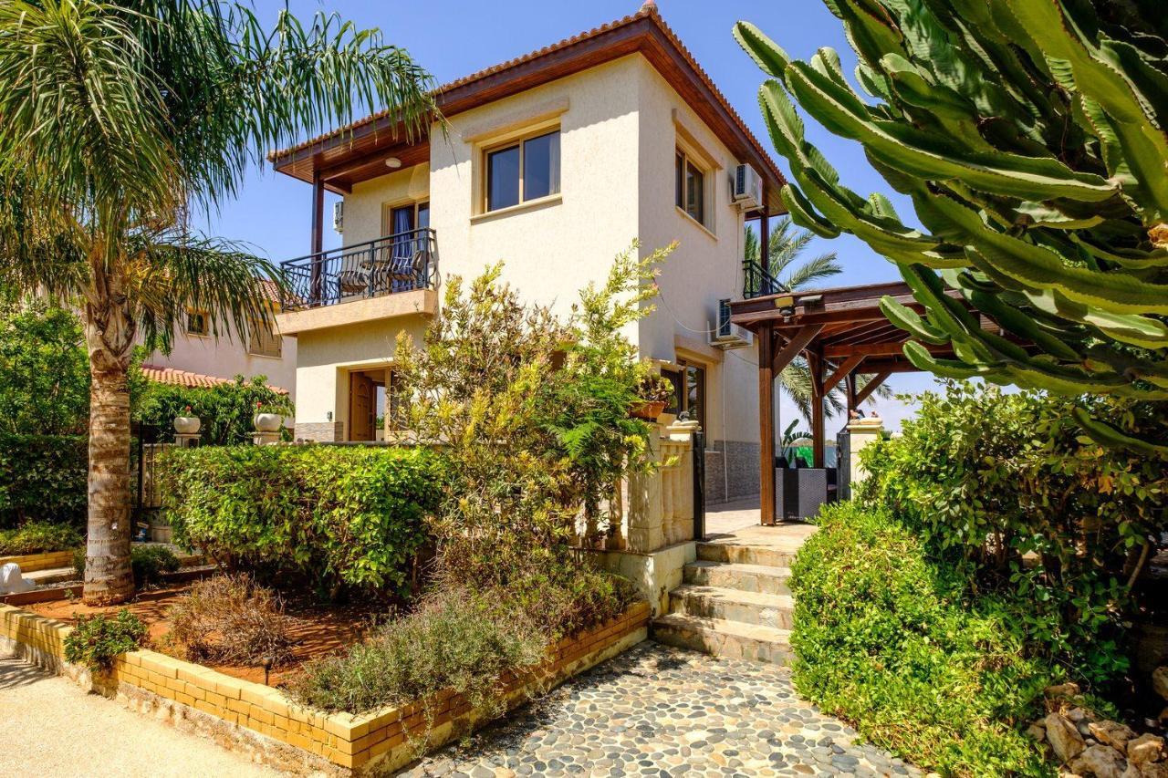 Tropical Paradise Ferienhaus Agia Napa